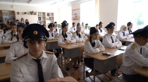 В Дербенте 56 школьников приняли присягу кадетов Следственного комитета России