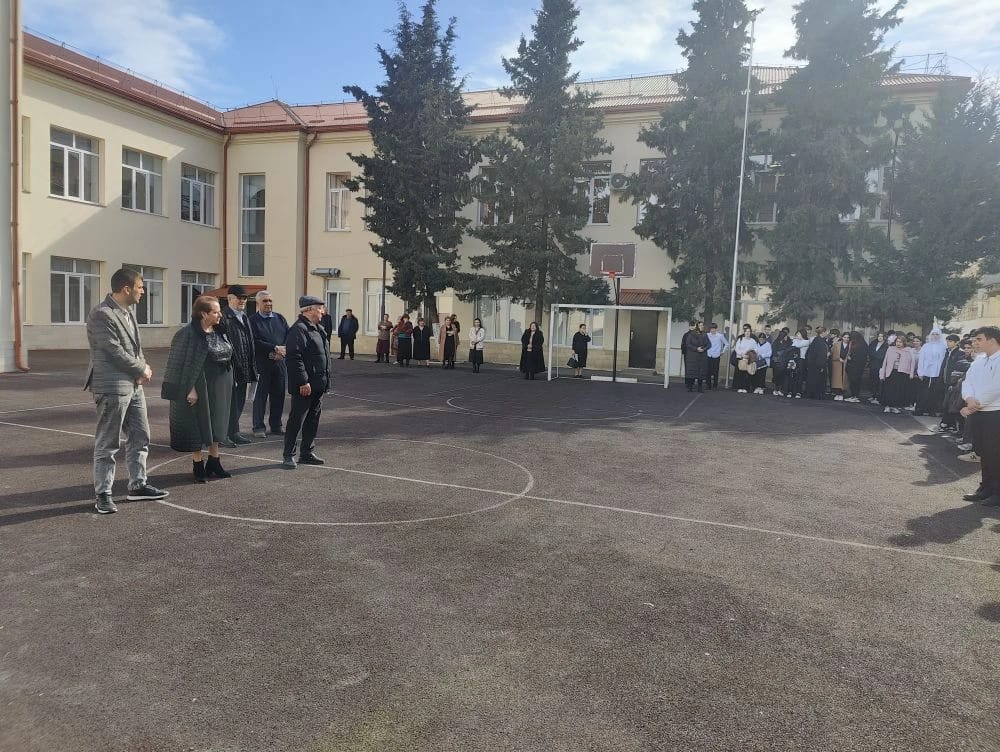 Учебная тренировка по эвакуации в случаях землетрясений  в МБОУ «СОШ №3 им.Ш.Алиева»