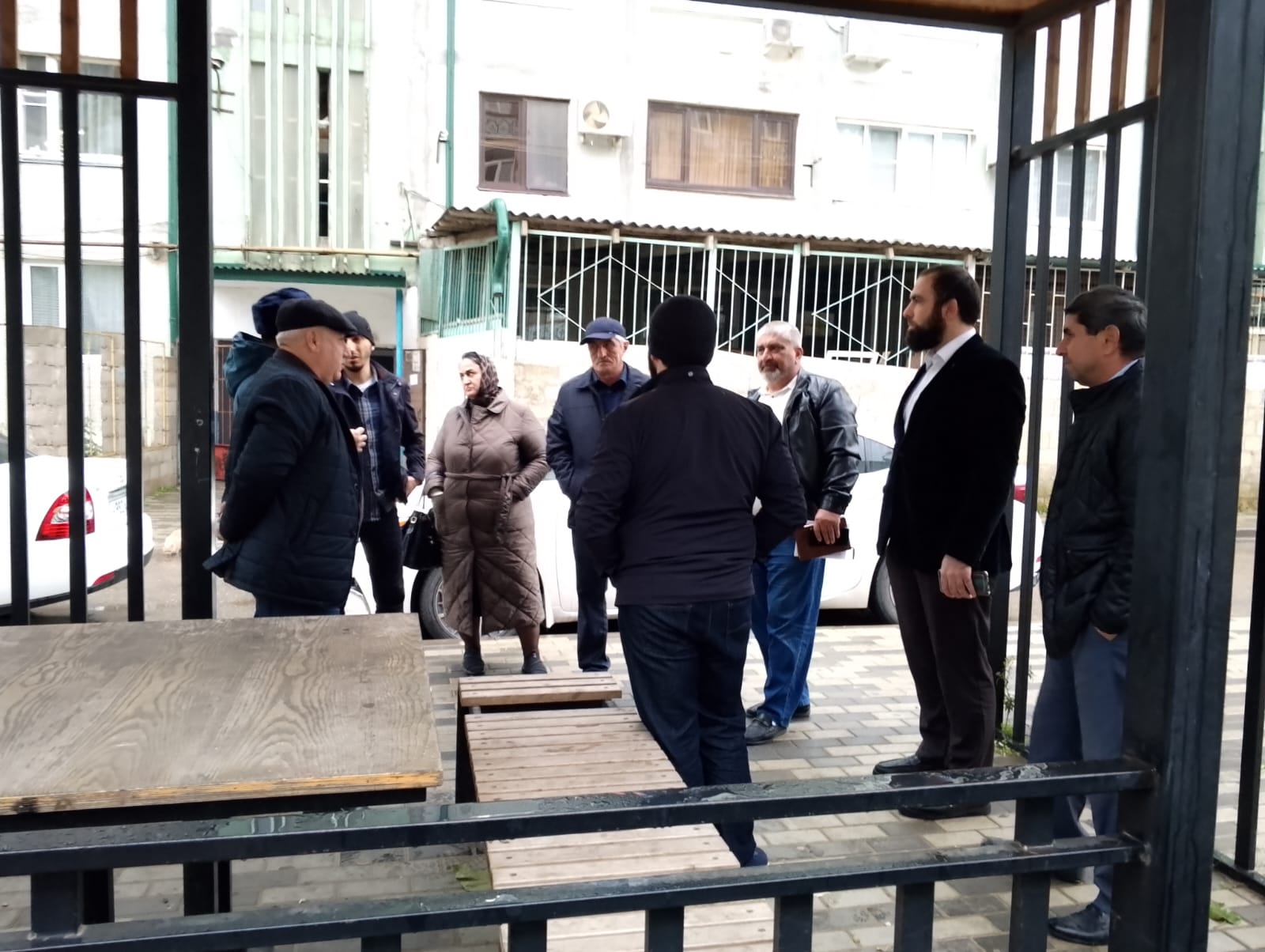 Встреча с жильцами дома по ул. 345 Дагестанской Стрелковой Дивизии, д.6