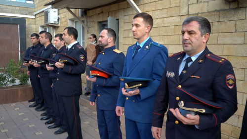 В Дербенте почтили память сотрудников внутренних дел